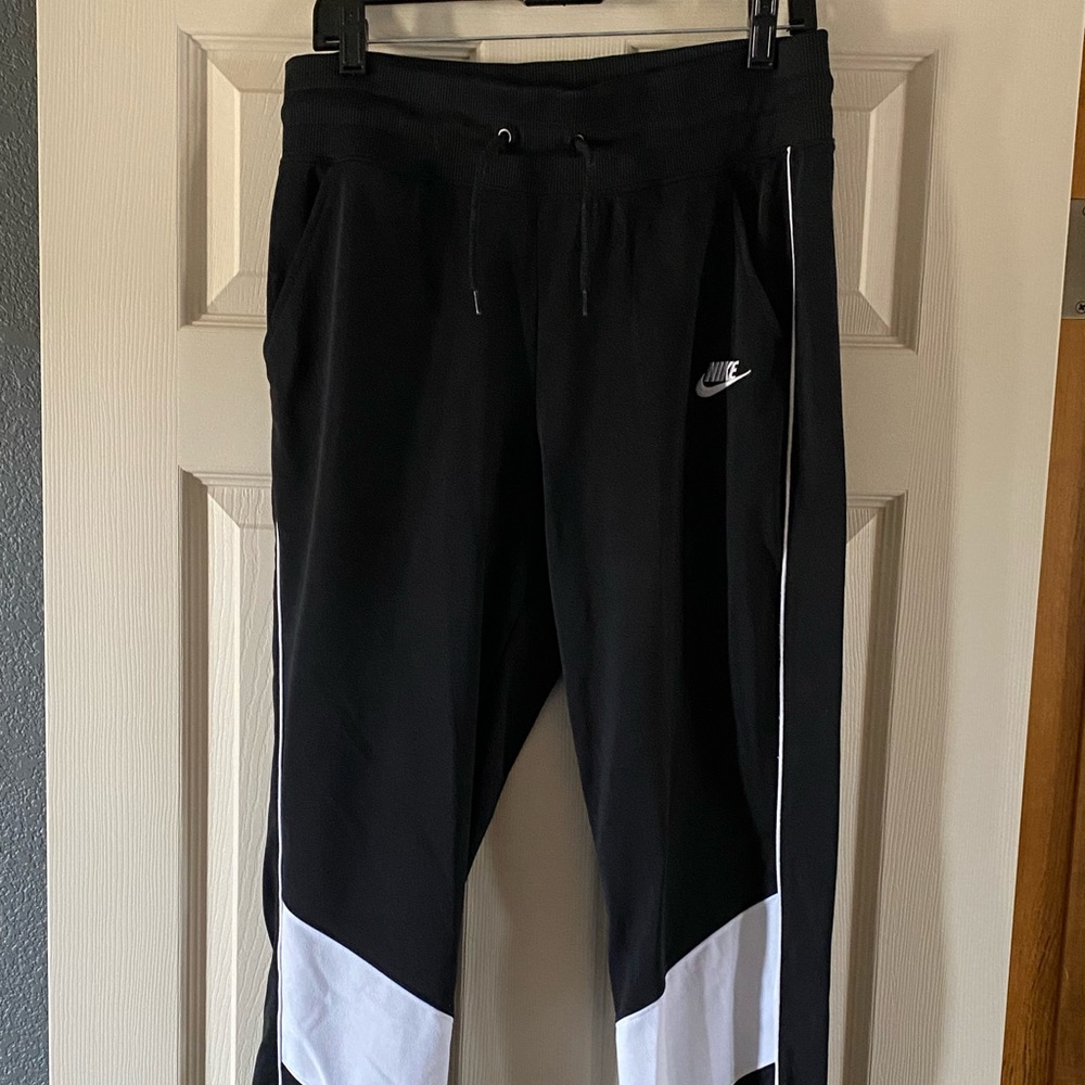 Nike joggers